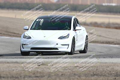 media/Oct-19-2025-Speed Ventures (Sun) [[a6e7fe67be]]/TC B/Session 2 (Outside Grapevine)/